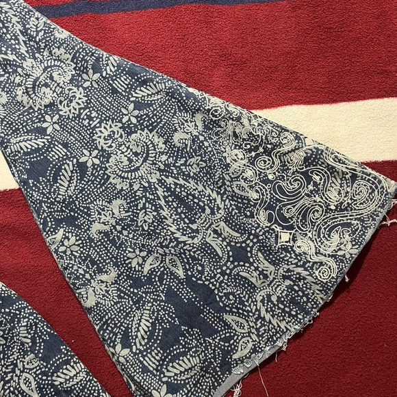 Free People Just Float On Floaty-Dot Print Flare Jeans
Women’s 26 - Picture 2 of 5